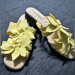 Yellow floral slides